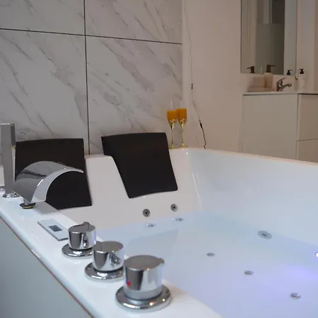 Apartment Amalyahost